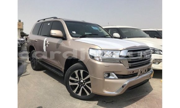 Acheter Import Voiture Toyota Land Cruiser Autre à Import - Dubai, Ali Sabieh Region Acheter Import Voiture Toyota Land Cruiser Autre à Import - Dubai, Ali Sabieh Region