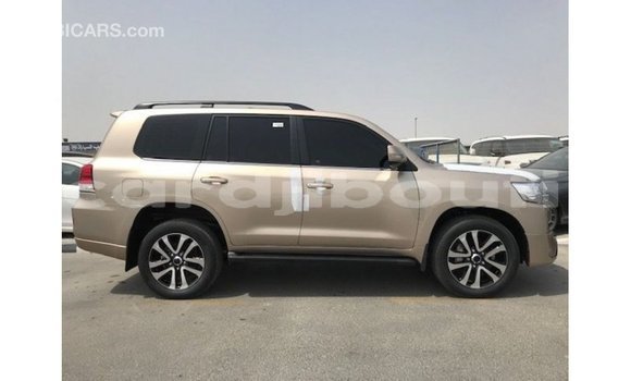 Acheter Import Voiture Toyota Land Cruiser Autre à Import - Dubai, Ali Sabieh Region Acheter Import Voiture Toyota Land Cruiser Autre à Import - Dubai, Ali Sabieh Region