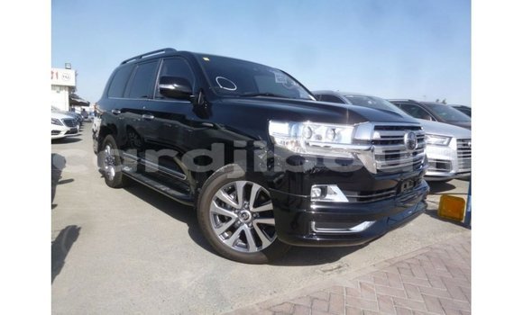 Buy Import Toyota Land Cruiser Black Car in Import - Dubai in Ali Sabieh Region Buy Import Toyota Land Cruiser Black Car in Import - Dubai in Ali Sabieh Region