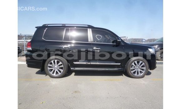 Buy Import Toyota Land Cruiser Black Car in Import - Dubai in Ali Sabieh Region Buy Import Toyota Land Cruiser Black Car in Import - Dubai in Ali Sabieh Region