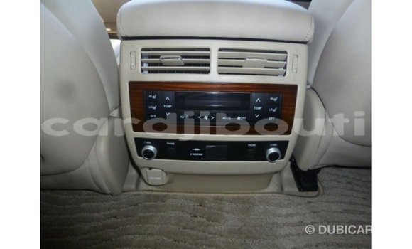 Buy Import Toyota Land Cruiser Black Car in Import - Dubai in Ali Sabieh Region Buy Import Toyota Land Cruiser Black Car in Import - Dubai in Ali Sabieh Region