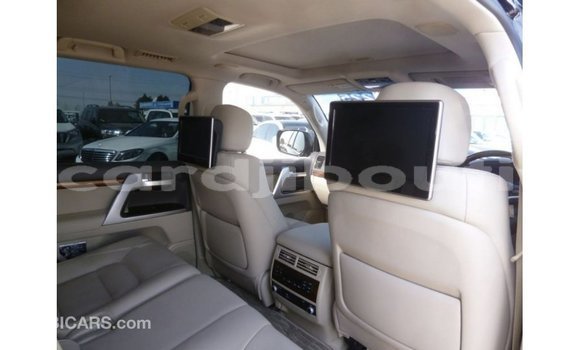 Buy Import Toyota Land Cruiser Black Car in Import - Dubai in Ali Sabieh Region Buy Import Toyota Land Cruiser Black Car in Import - Dubai in Ali Sabieh Region