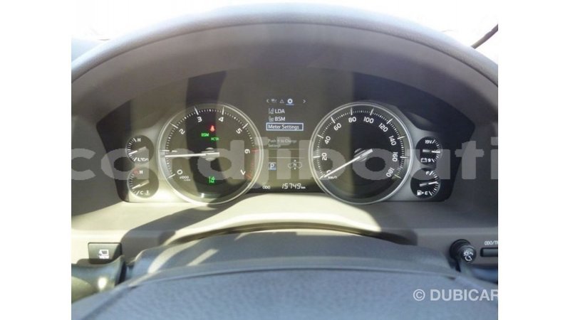 Big with watermark toyota land cruiser ali sabieh region import dubai 2325