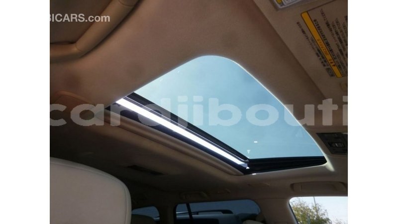 Big with watermark toyota land cruiser ali sabieh region import dubai 2325