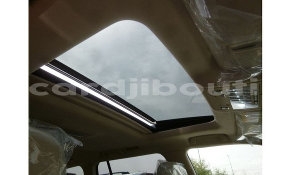 Acheter Import Voiture Toyota Land Cruiser Blanc à Import - Dubai, Ali Sabieh Region Acheter Import Voiture Toyota Land Cruiser Blanc à Import - Dubai, Ali Sabieh Region