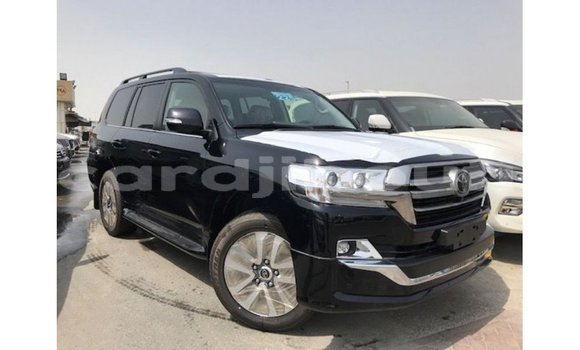 Acheter Import Voiture Toyota Land Cruiser Noir à Import - Dubai, Ali Sabieh Region Acheter Import Voiture Toyota Land Cruiser Noir à Import - Dubai, Ali Sabieh Region