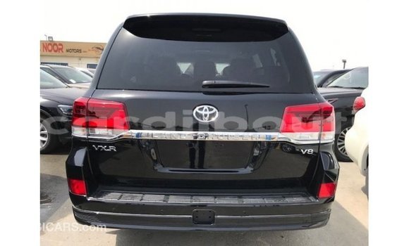 Acheter Import Voiture Toyota Land Cruiser Noir à Import - Dubai, Ali Sabieh Region Acheter Import Voiture Toyota Land Cruiser Noir à Import - Dubai, Ali Sabieh Region