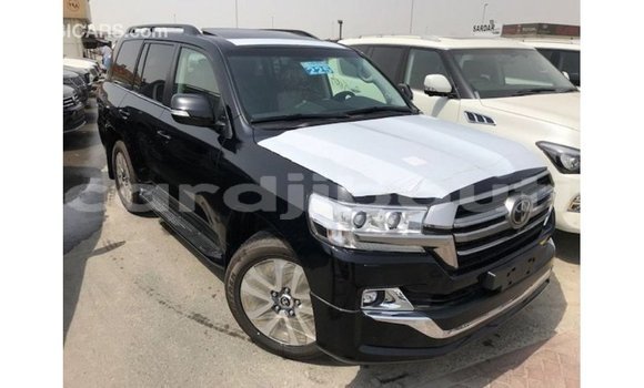 Acheter Import Voiture Toyota Land Cruiser Noir à Import - Dubai, Ali Sabieh Region Acheter Import Voiture Toyota Land Cruiser Noir à Import - Dubai, Ali Sabieh Region