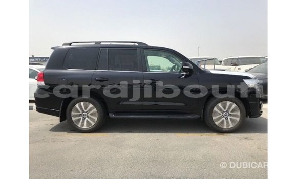 Acheter Import Voiture Toyota Land Cruiser Noir à Import - Dubai, Ali Sabieh Region Acheter Import Voiture Toyota Land Cruiser Noir à Import - Dubai, Ali Sabieh Region
