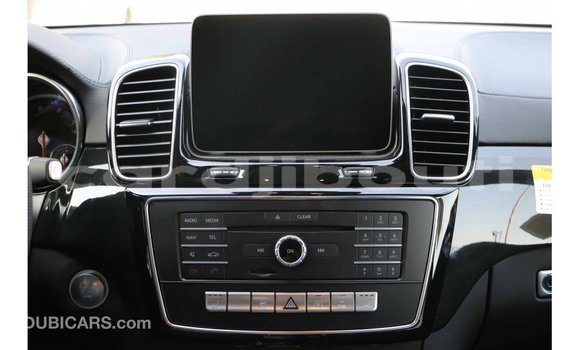 Buy Import Mercedes-Benz 190 Black Car in Import - Dubai in Ali Sabieh Region Buy Import Mercedes-Benz 190 Black Car in Import - Dubai in Ali Sabieh Region