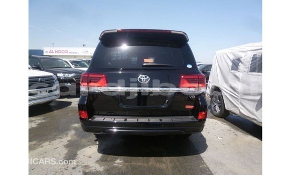 Acheter Import Voiture Toyota Land Cruiser Noir à Import - Dubai, Ali Sabieh Region Acheter Import Voiture Toyota Land Cruiser Noir à Import - Dubai, Ali Sabieh Region