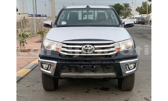 Acheter Import Voiture Toyota Hilux Noir à Import - Dubai, Ali Sabieh Region Acheter Import Voiture Toyota Hilux Noir à Import - Dubai, Ali Sabieh Region