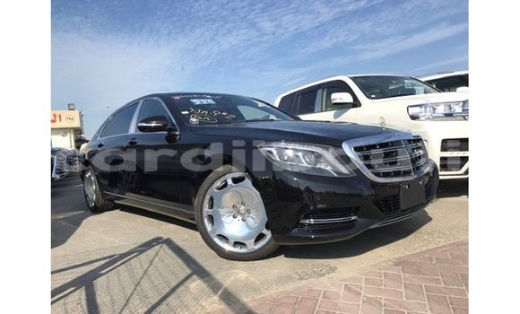Acheter Import Voiture Mercedes-Benz 190 Noir à Import - Dubai, Ali Sabieh Region Acheter Import Voiture Mercedes-Benz 190 Noir à Import - Dubai, Ali Sabieh Region