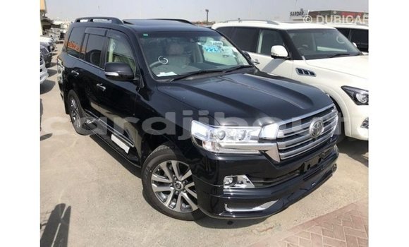 Acheter Import Voiture Toyota Land Cruiser Noir à Import - Dubai, Ali Sabieh Region Acheter Import Voiture Toyota Land Cruiser Noir à Import - Dubai, Ali Sabieh Region