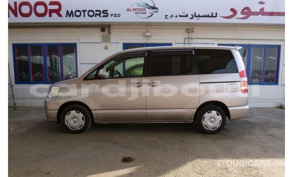 Acheter Import Voiture Toyota Voxy Autre à Import - Dubai, Ali Sabieh Region Acheter Import Voiture Toyota Voxy Autre à Import - Dubai, Ali Sabieh Region