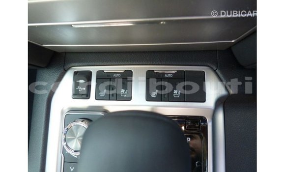 Acheter Import Voiture Toyota Land Cruiser Noir à Import - Dubai, Ali Sabieh Region Acheter Import Voiture Toyota Land Cruiser Noir à Import - Dubai, Ali Sabieh Region