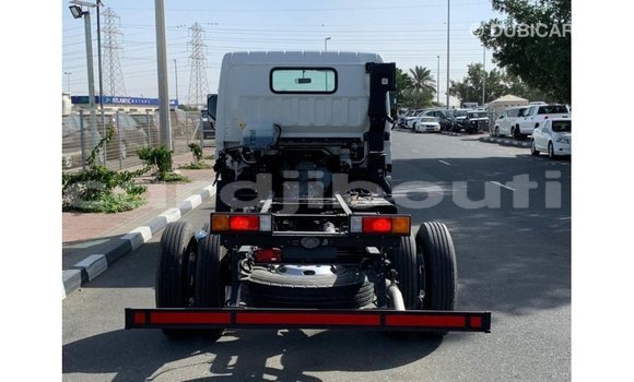 Acheter Import Voiture Mitsubishi i Blanc à Import - Dubai, Ali Sabieh Region Acheter Import Voiture Mitsubishi i Blanc à Import - Dubai, Ali Sabieh Region