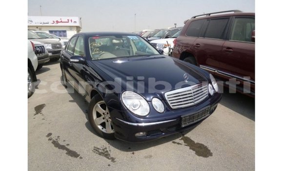 Acheter Import Voiture Mercedes-Benz 200 Bleu à Import - Dubai, Ali Sabieh Region Acheter Import Voiture Mercedes-Benz 200 Bleu à Import - Dubai, Ali Sabieh Region