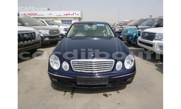 Acheter Import Voiture Mercedes-Benz 200 Bleu à Import - Dubai, Ali Sabieh Region Acheter Import Voiture Mercedes-Benz 200 Bleu à Import - Dubai, Ali Sabieh Region