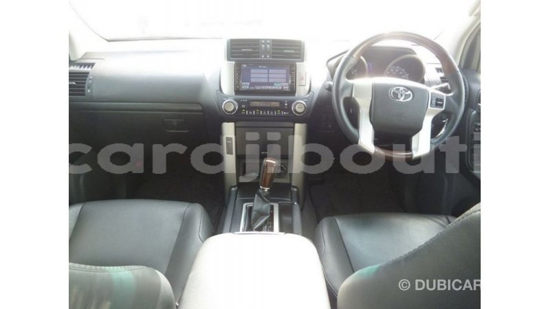 Big with watermark toyota prado ali sabieh region import dubai 2388