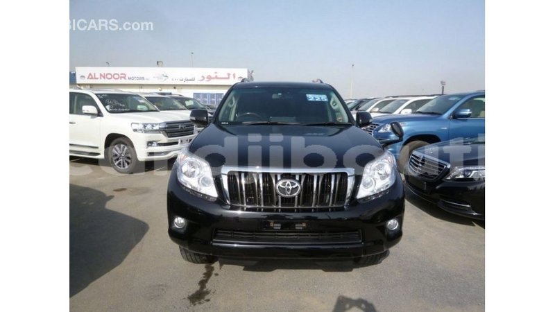 Big with watermark toyota prado ali sabieh region import dubai 2388