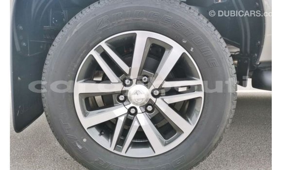 Acheter Import Voiture Toyota Hilux Autre à Import - Dubai, Ali Sabieh Region Acheter Import Voiture Toyota Hilux Autre à Import - Dubai, Ali Sabieh Region