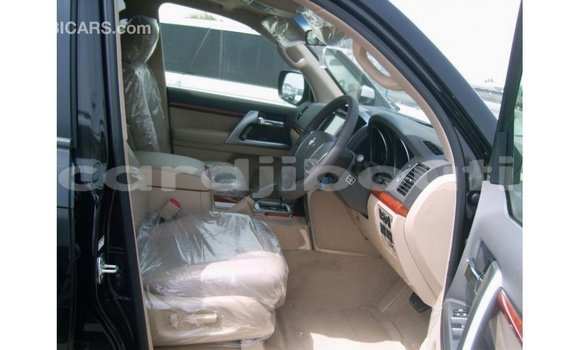 Buy Import Toyota Land Cruiser Black Car in Import - Dubai in Ali Sabieh Region Buy Import Toyota Land Cruiser Black Car in Import - Dubai in Ali Sabieh Region