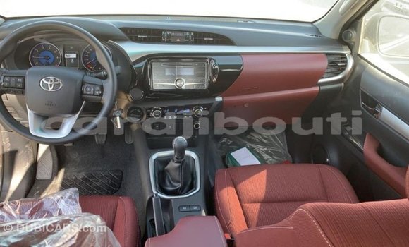 Acheter Import Voiture Toyota Hilux Autre à Import - Dubai, Ali Sabieh Region Acheter Import Voiture Toyota Hilux Autre à Import - Dubai, Ali Sabieh Region