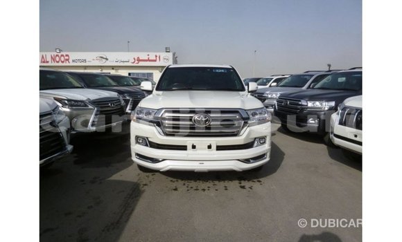 Acheter Import Voiture Toyota Land Cruiser Blanc à Import - Dubai, Ali Sabieh Region Acheter Import Voiture Toyota Land Cruiser Blanc à Import - Dubai, Ali Sabieh Region
