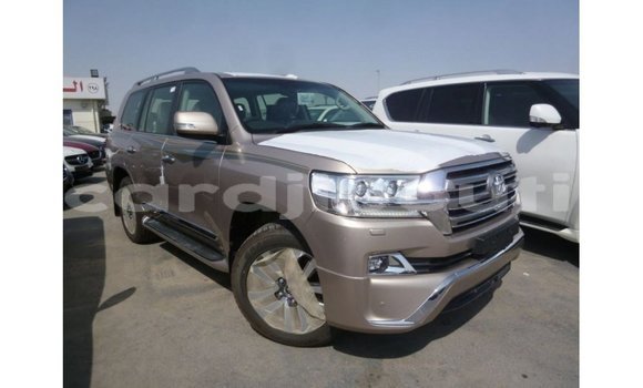 Acheter Import Voiture Toyota Land Cruiser Autre à Import - Dubai, Ali Sabieh Region Acheter Import Voiture Toyota Land Cruiser Autre à Import - Dubai, Ali Sabieh Region