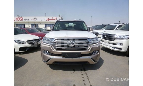 Acheter Import Voiture Toyota Land Cruiser Autre à Import - Dubai, Ali Sabieh Region Acheter Import Voiture Toyota Land Cruiser Autre à Import - Dubai, Ali Sabieh Region