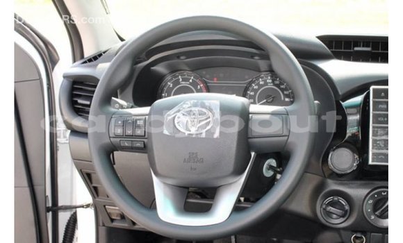 Buy Import Toyota Hilux White Car in Import - Dubai in Ali Sabieh Region Buy Import Toyota Hilux White Car in Import - Dubai in Ali Sabieh Region