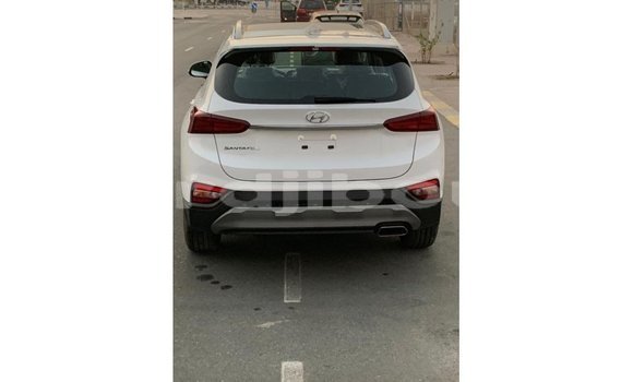 Acheter Import Voiture Hyundai Santa Fe Blanc à Import - Dubai, Ali Sabieh Region Acheter Import Voiture Hyundai Santa Fe Blanc à Import - Dubai, Ali Sabieh Region