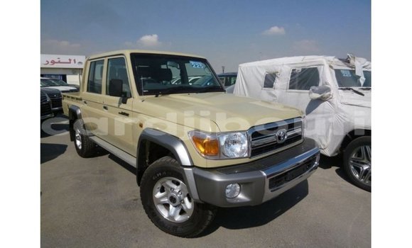 Acheter Import Voiture Toyota Land Cruiser Beige à Import - Dubai, Ali Sabieh Region Acheter Import Voiture Toyota Land Cruiser Beige à Import - Dubai, Ali Sabieh Region
