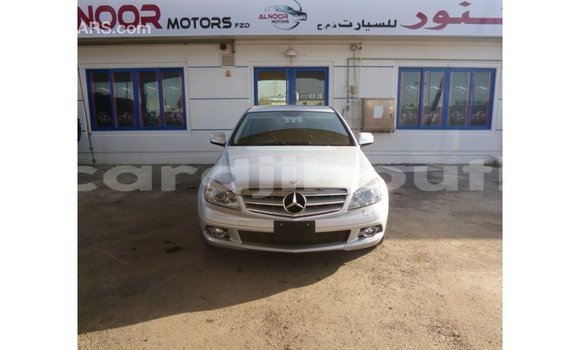Buy Import Mercedes-Benz 200 Other Car in Import - Dubai in Ali Sabieh Region Buy Import Mercedes-Benz 200 Other Car in Import - Dubai in Ali Sabieh Region