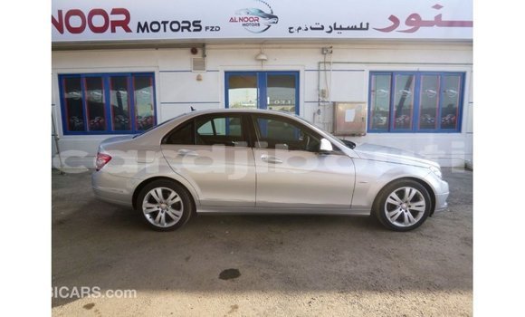 Buy Import Mercedes-Benz 200 Other Car in Import - Dubai in Ali Sabieh Region Buy Import Mercedes-Benz 200 Other Car in Import - Dubai in Ali Sabieh Region