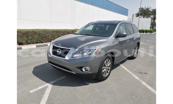 Buy Import Nissan Pathfinder Other Car in Import - Dubai in Ali Sabieh Region Buy Import Nissan Pathfinder Other Car in Import - Dubai in Ali Sabieh Region