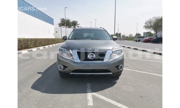 Buy Import Nissan Pathfinder Other Car in Import - Dubai in Ali Sabieh Region Buy Import Nissan Pathfinder Other Car in Import - Dubai in Ali Sabieh Region