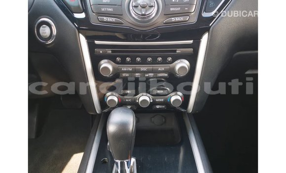 Buy Import Nissan Pathfinder Other Car in Import - Dubai in Ali Sabieh Region Buy Import Nissan Pathfinder Other Car in Import - Dubai in Ali Sabieh Region