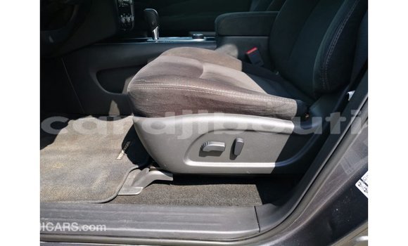 Buy Import Nissan Pathfinder Other Car in Import - Dubai in Ali Sabieh Region Buy Import Nissan Pathfinder Other Car in Import - Dubai in Ali Sabieh Region