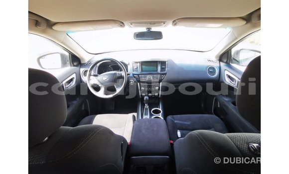 Buy Import Nissan Pathfinder Other Car in Import - Dubai in Ali Sabieh Region Buy Import Nissan Pathfinder Other Car in Import - Dubai in Ali Sabieh Region