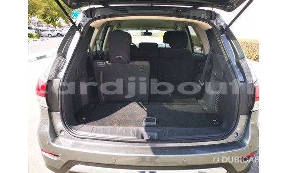Buy Import Nissan Pathfinder Other Car in Import - Dubai in Ali Sabieh Region Buy Import Nissan Pathfinder Other Car in Import - Dubai in Ali Sabieh Region