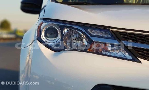 Buy Import Toyota RAV4 White Car in Import - Dubai in Ali Sabieh Region Buy Import Toyota RAV4 White Car in Import - Dubai in Ali Sabieh Region
