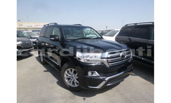 Acheter Import Voiture Toyota Land Cruiser Noir à Import - Dubai, Ali Sabieh Region Acheter Import Voiture Toyota Land Cruiser Noir à Import - Dubai, Ali Sabieh Region