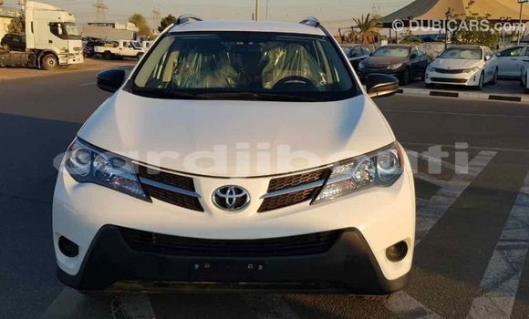 Buy Import Toyota RAV4 White Car in Import - Dubai in Ali Sabieh Region Buy Import Toyota RAV4 White Car in Import - Dubai in Ali Sabieh Region