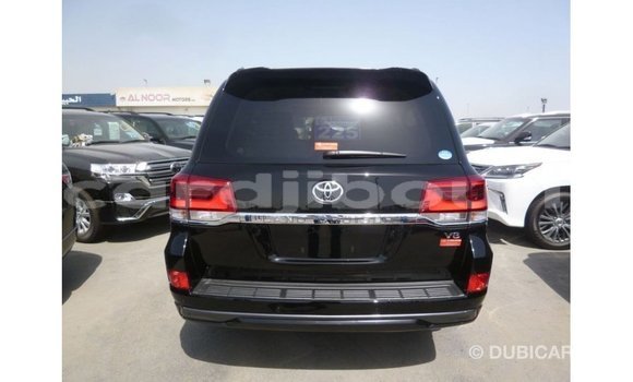 Acheter Import Voiture Toyota Land Cruiser Noir à Import - Dubai, Ali Sabieh Region Acheter Import Voiture Toyota Land Cruiser Noir à Import - Dubai, Ali Sabieh Region