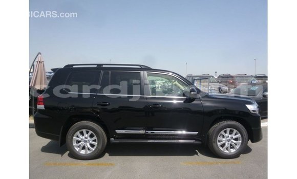 Acheter Import Voiture Toyota Land Cruiser Noir à Import - Dubai, Ali Sabieh Region Acheter Import Voiture Toyota Land Cruiser Noir à Import - Dubai, Ali Sabieh Region
