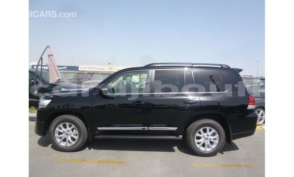 Acheter Import Voiture Toyota Land Cruiser Noir à Import - Dubai, Ali Sabieh Region Acheter Import Voiture Toyota Land Cruiser Noir à Import - Dubai, Ali Sabieh Region