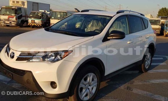 Buy Import Toyota RAV4 White Car in Import - Dubai in Ali Sabieh Region Buy Import Toyota RAV4 White Car in Import - Dubai in Ali Sabieh Region