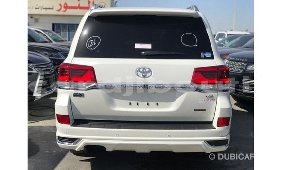 Acheter Import Voiture Toyota Land Cruiser Blanc à Import - Dubai, Ali Sabieh Region Acheter Import Voiture Toyota Land Cruiser Blanc à Import - Dubai, Ali Sabieh Region
